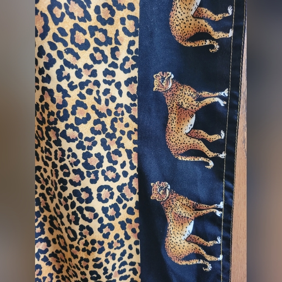 Cheetah print wrap skirt - Picture 2 of 4